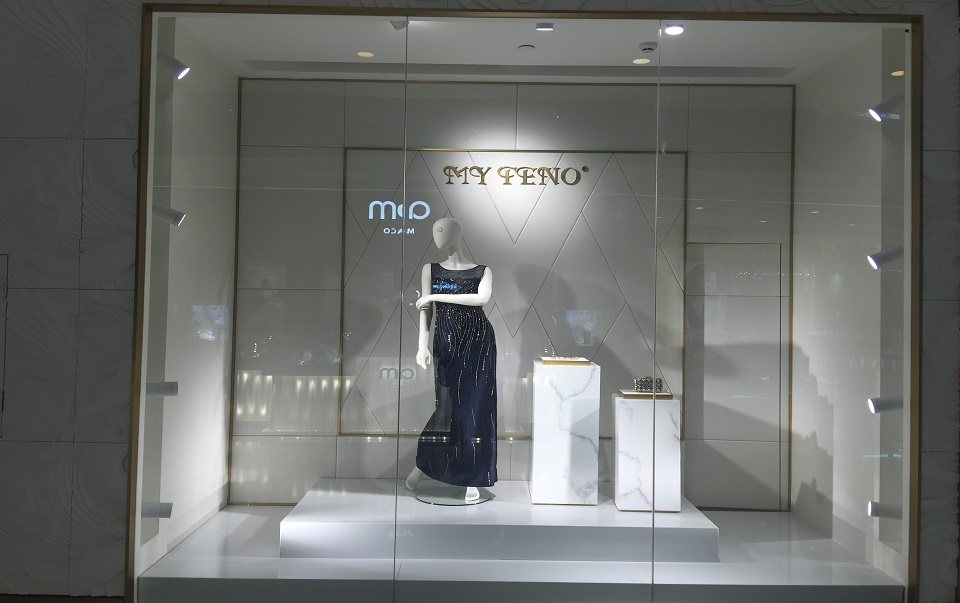 服裝店軌道燈用什么光色比較好？